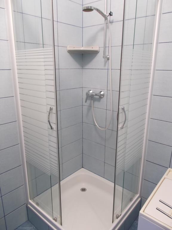 Liliom Apartments Balatonfuered Cameră foto